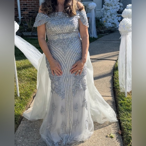 Andrea & Leo Couture
STYLE #MA103  Sz 10 Elegant Off-Shoulder Gray Evening Gown - Picture 11 of 16